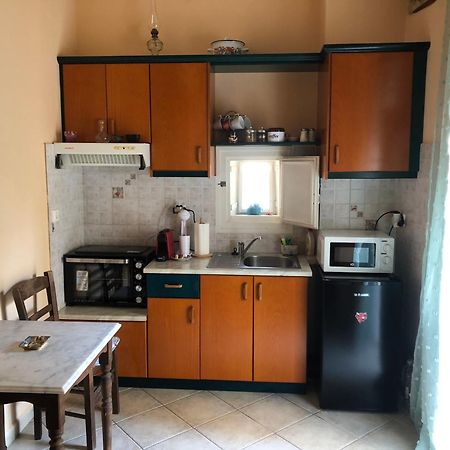 1872 - Agnes, Cozy Stony Apartment With Balcony Ερμούπολη Εξωτερικό φωτογραφία