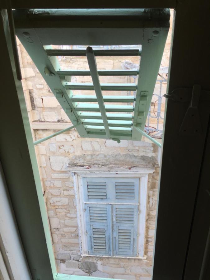 1872 - Agnes, Cozy Stony Apartment With Balcony Ερμούπολη Εξωτερικό φωτογραφία