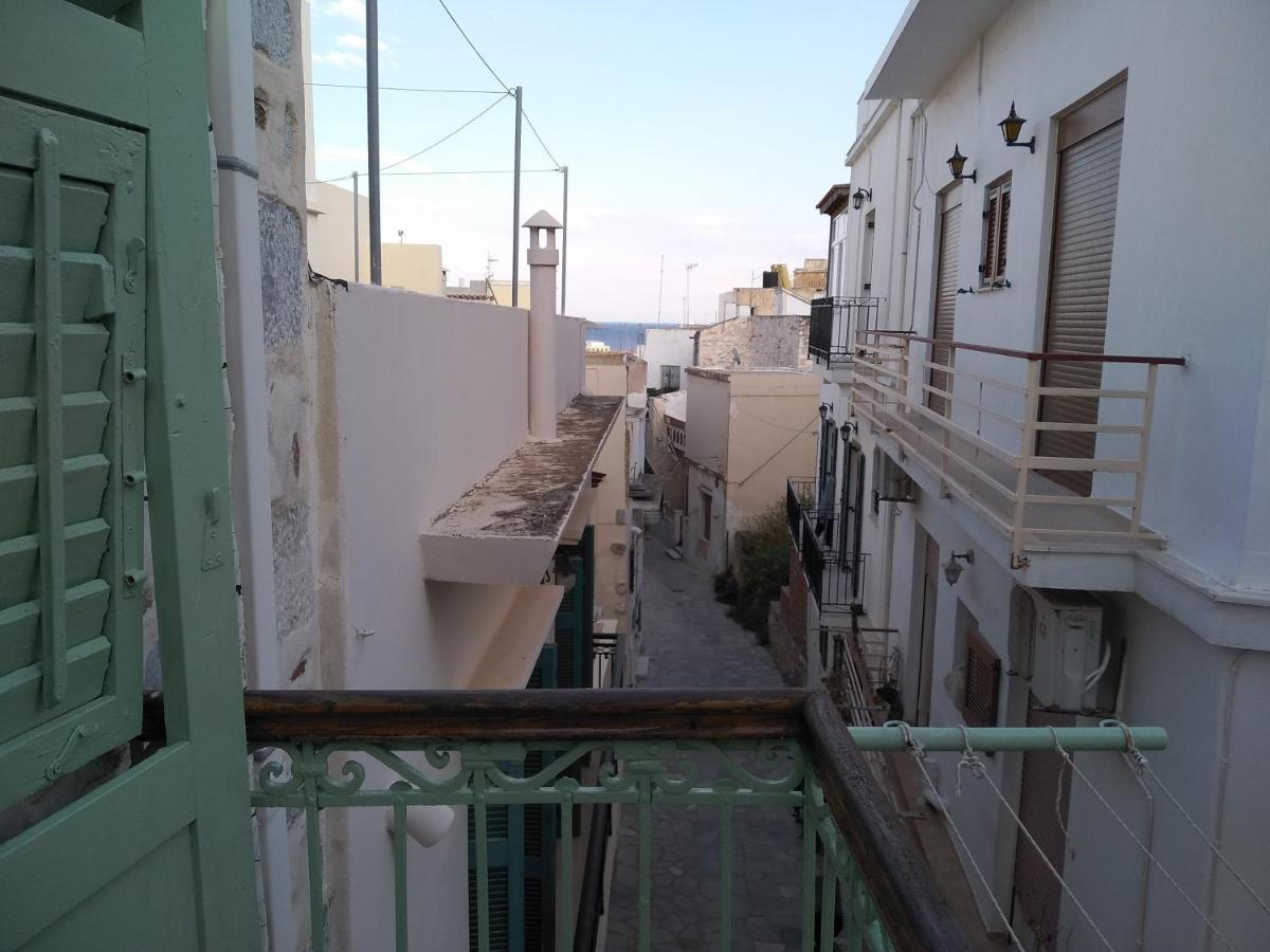 1872 - Agnes, Cozy Stony Apartment With Balcony Ερμούπολη Εξωτερικό φωτογραφία