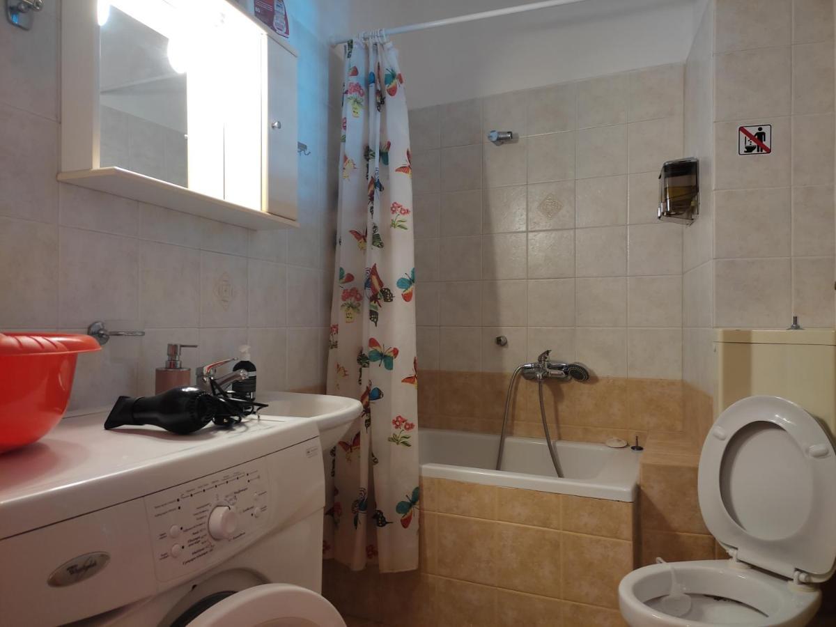 1872 - Agnes, Cozy Stony Apartment With Balcony Ερμούπολη Εξωτερικό φωτογραφία